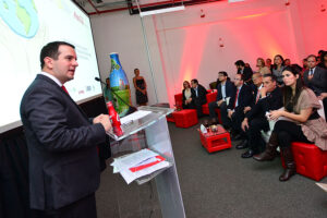 Gustavo Guillen, gerente de Asuntos Públicos y Comunicaciones Centroamérica.