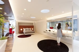 Existen espejos que detectan afecciones de la piel y anti-envejecimiento.