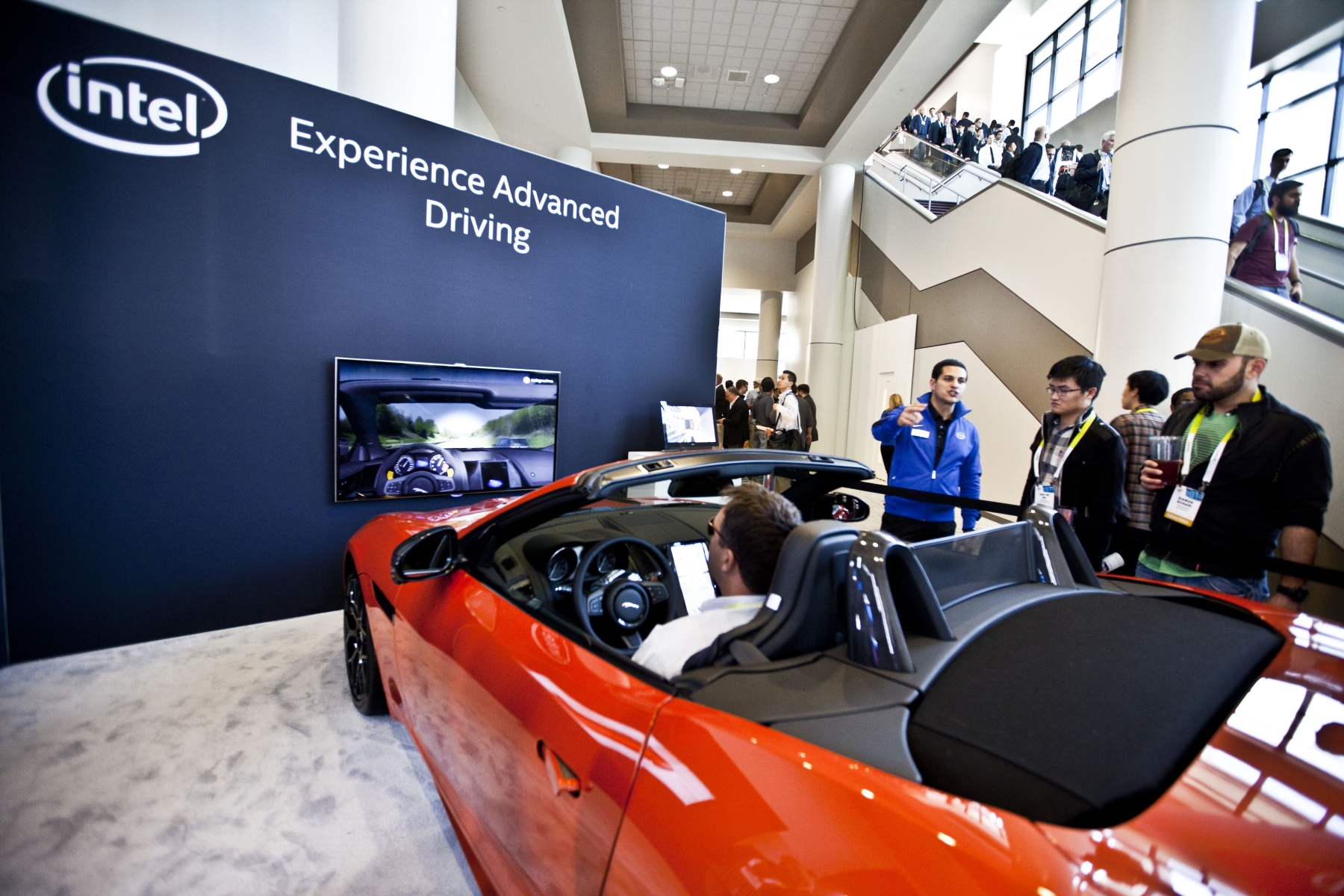 Intel colabora con Jaguar Land Rover