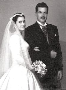 En 1955 don Juan se casa con doña María Marta Novella, el amor de su vida.