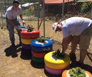 Esta iniciativa muestra una forma diferente y divertida de aprovechar el uso creativo de las llantas de desecho.
