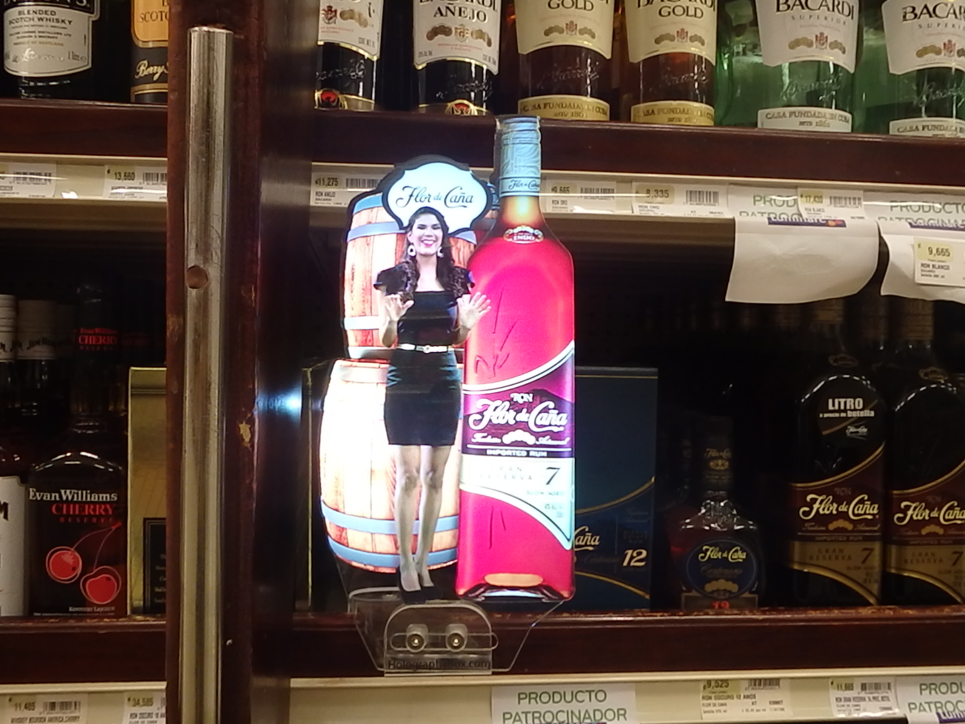 Hologramas revolucionan la forma de hacer publicidad en Costa Rica