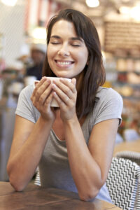 La alimentación consciente puede ayudarle a perder peso.