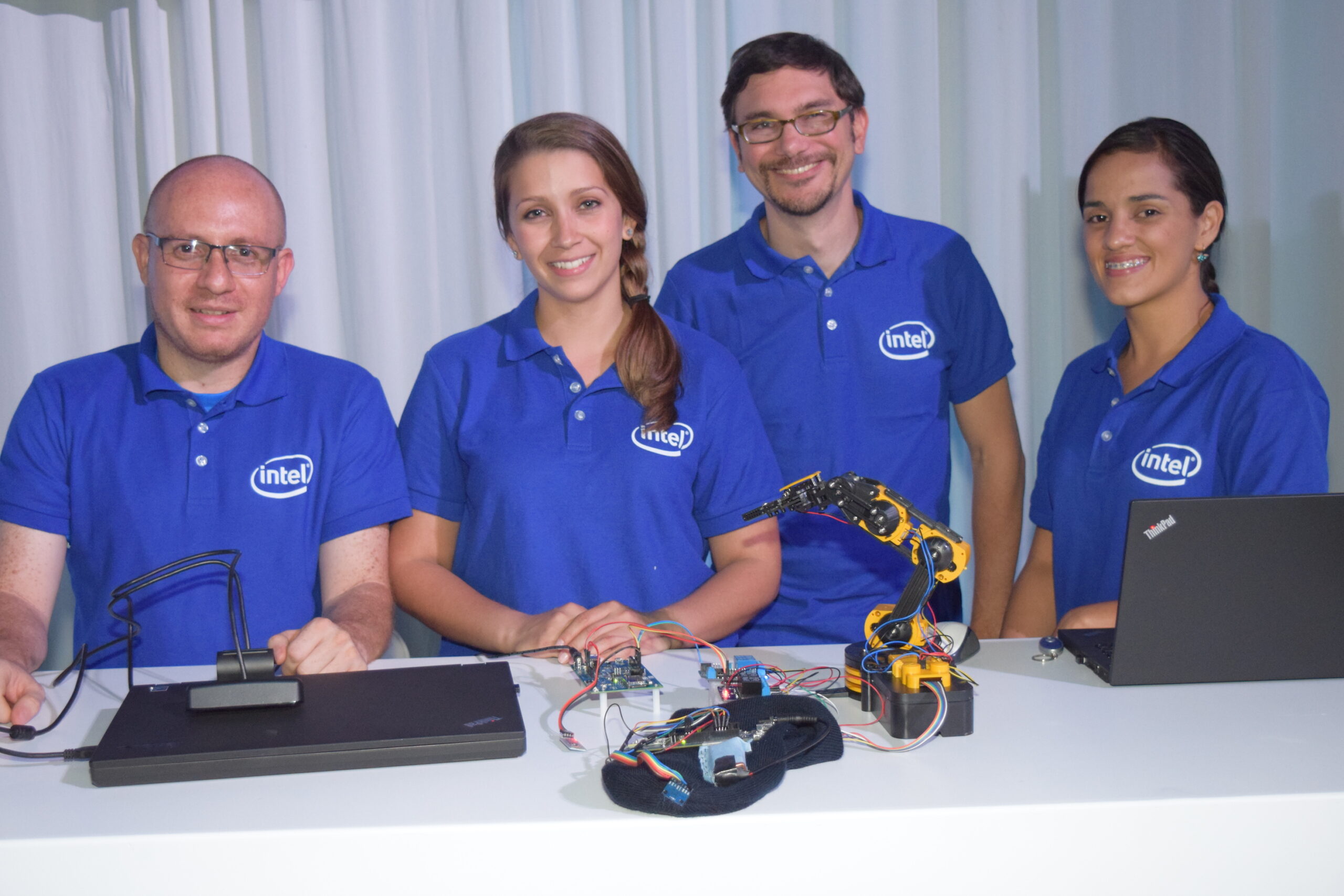 Intel exhibe lo último en tecnología al mercado costarricense