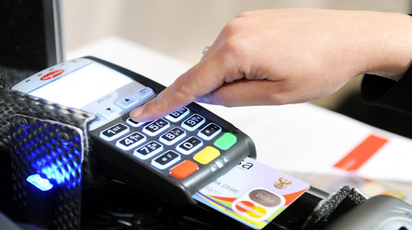 Consumidores costarricenses deberán digitar PIN de tarjetas en datáfonos de comercios a partir del 1° de febrero