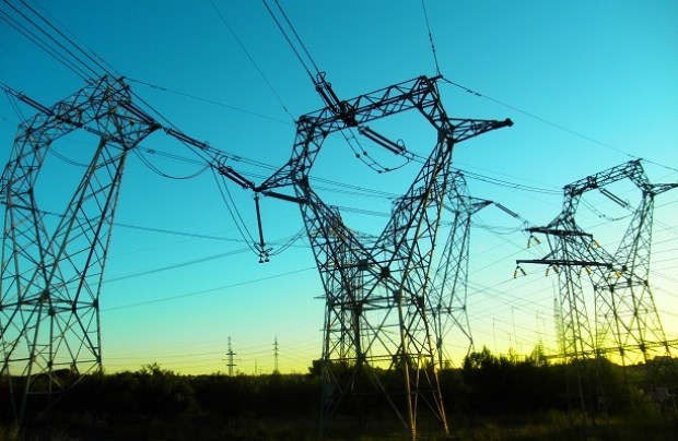 Panamá quiere convertirse en un hub de transmisión eléctrica regional