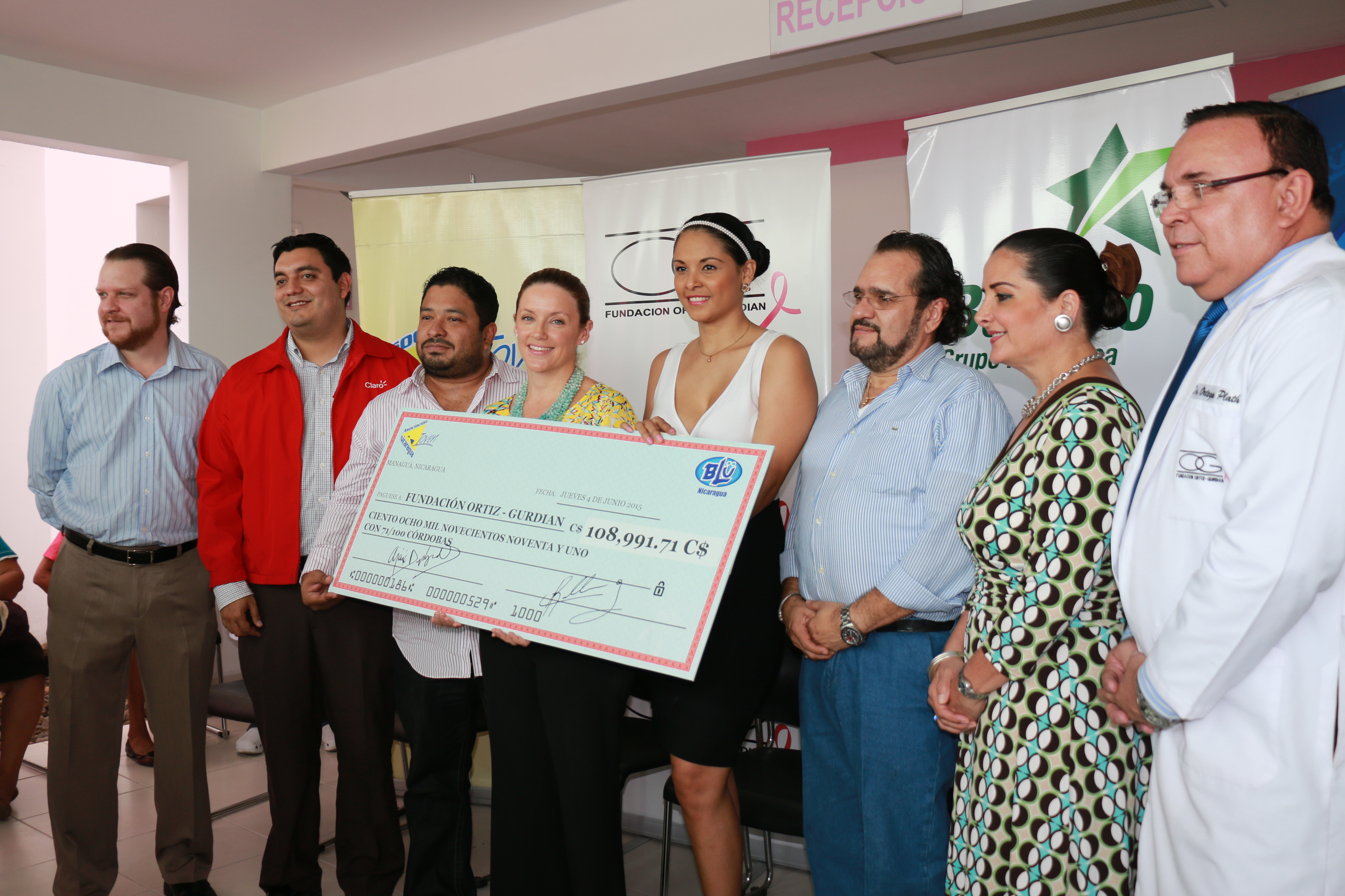 Donativo a Clínica de Mama de la Fundación Ortiz Gurdian