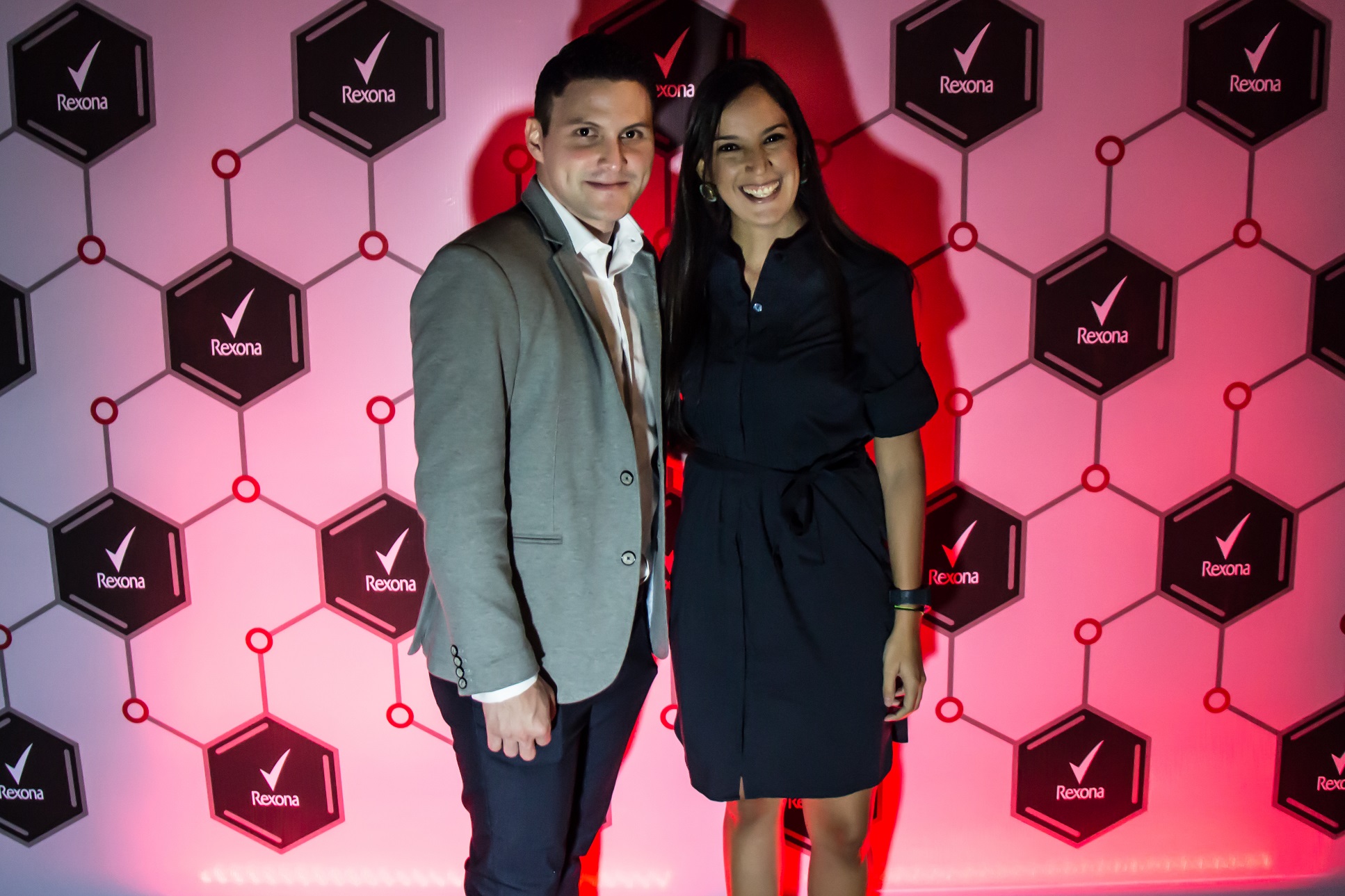 ¿Sabías que el mal olor es causado por bacterias?