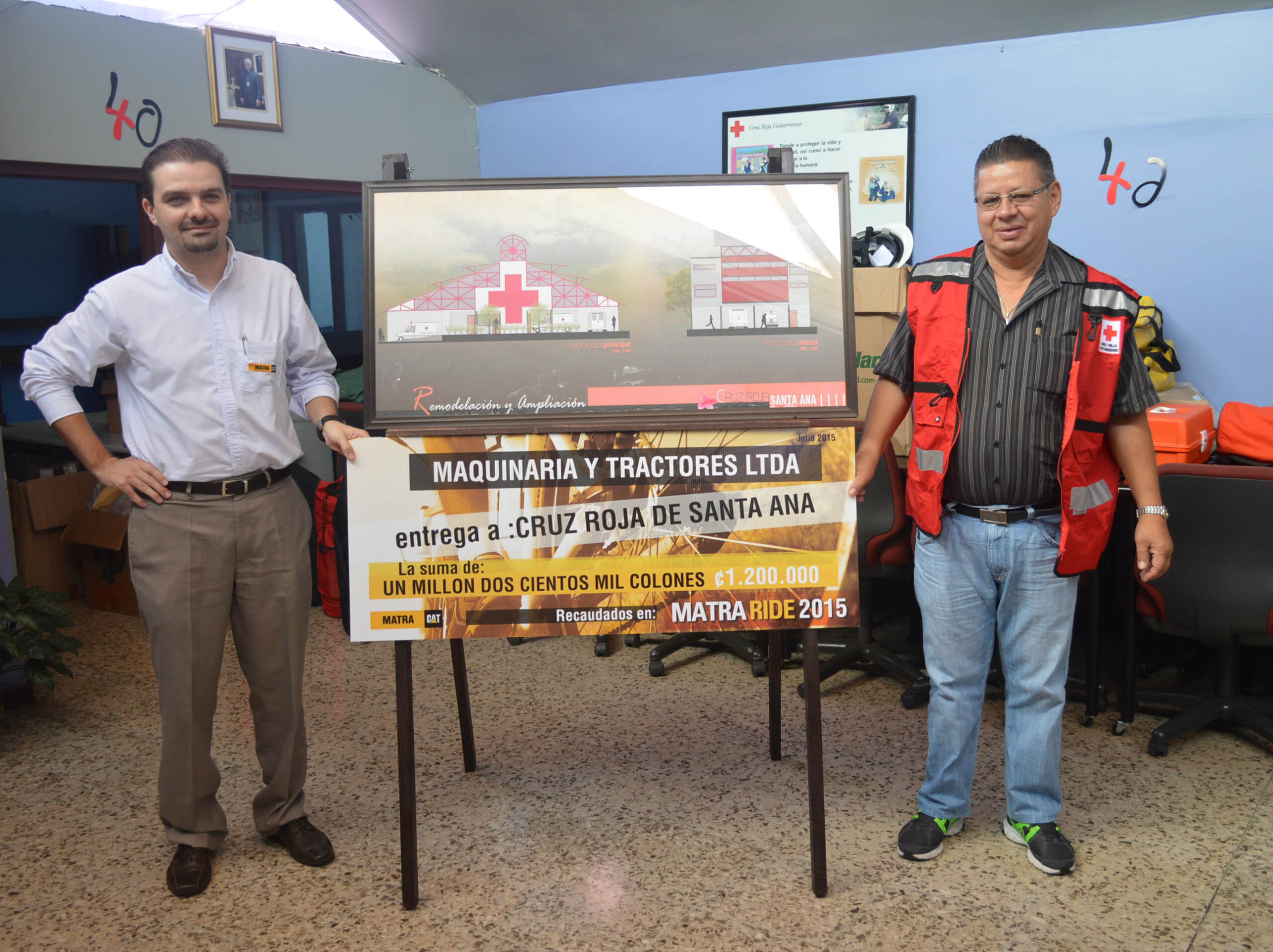Matra hace donativo a Cruz Roja de Santa Ana