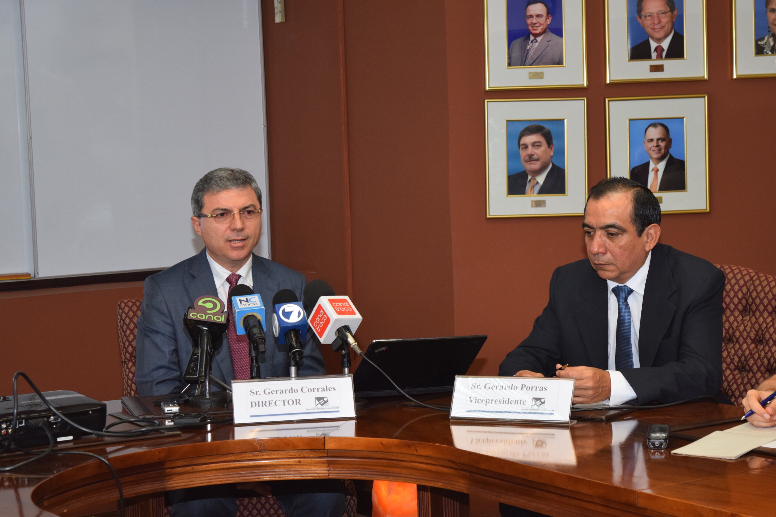 El efectivo domina como medio de pago en Costa Rica