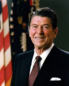 El expresidente Ronald Reagan influenció en la política exterior de Honduras.