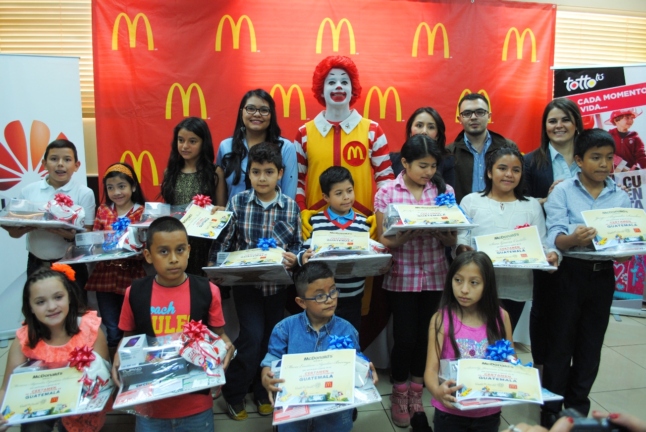 McDonald’s premia a niños ganadores del Certamen de cuentos infantiles