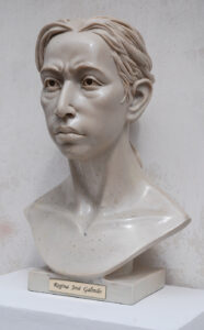 Busto clásico de mí misma, Regina José Galindo (Guatemala,1974).