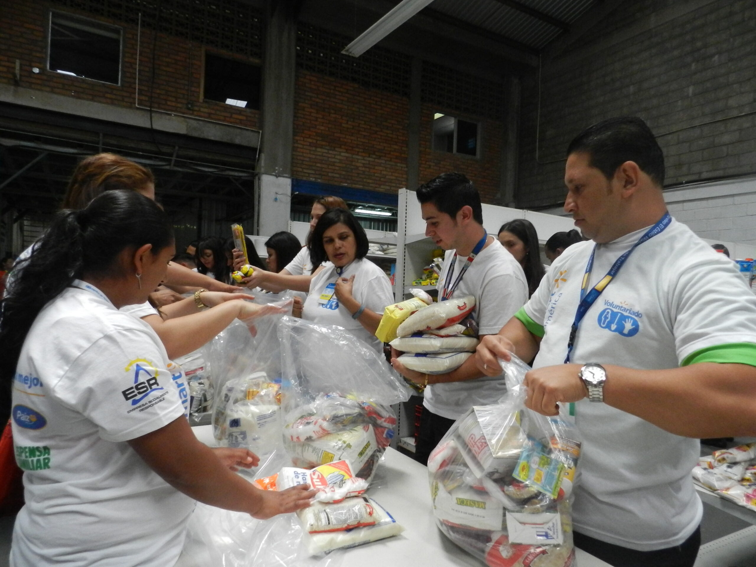 Más de 198 mil personas se han beneficiado con donaciones de Walmart