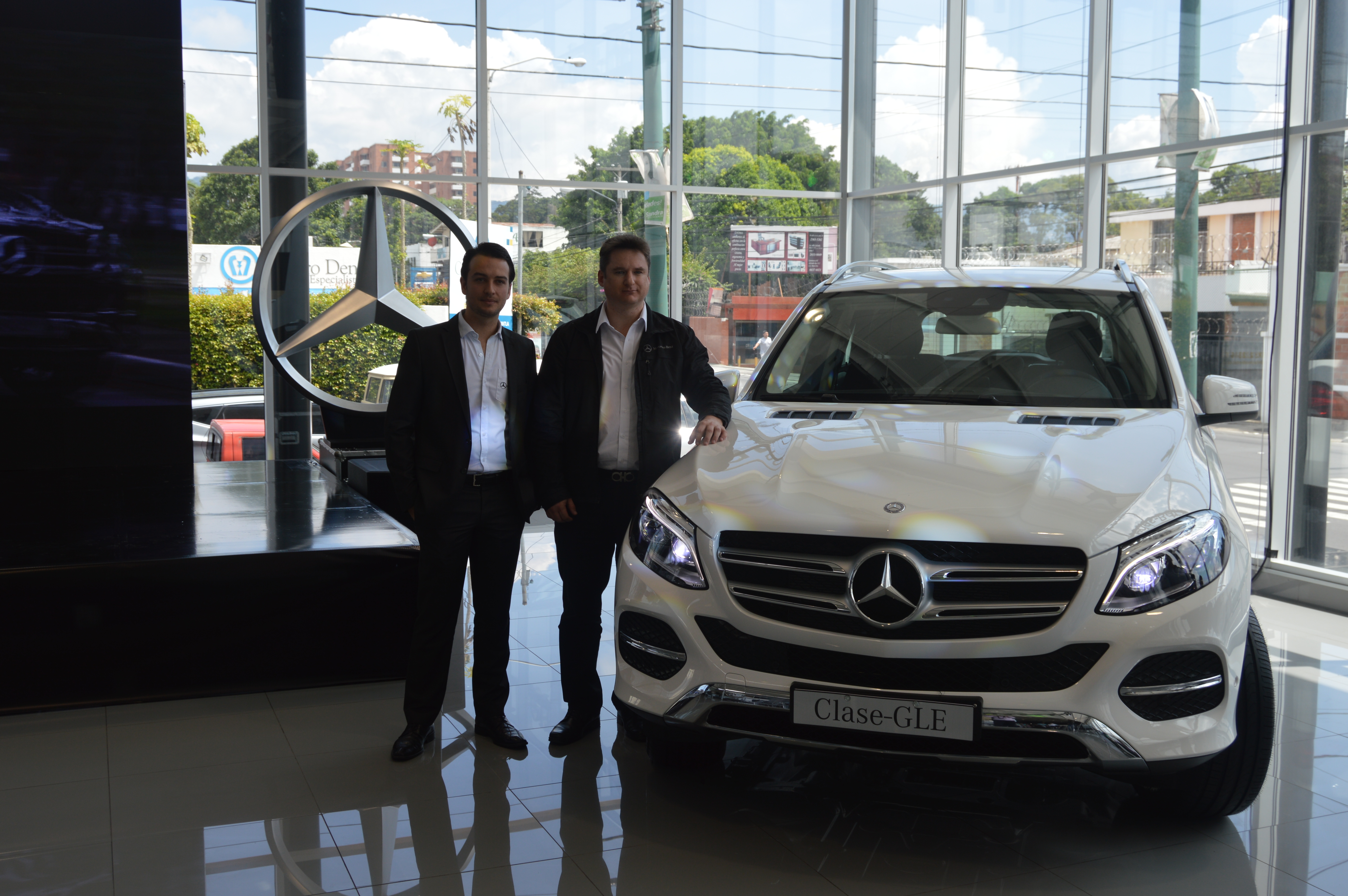Nuevo Mercedes-Benz GLE entra al mercado guatemalteco