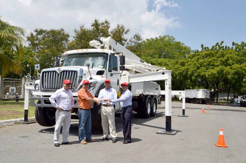 NIMAC entrega bomba de concreto a la empresa  Holcim en Nicaragua