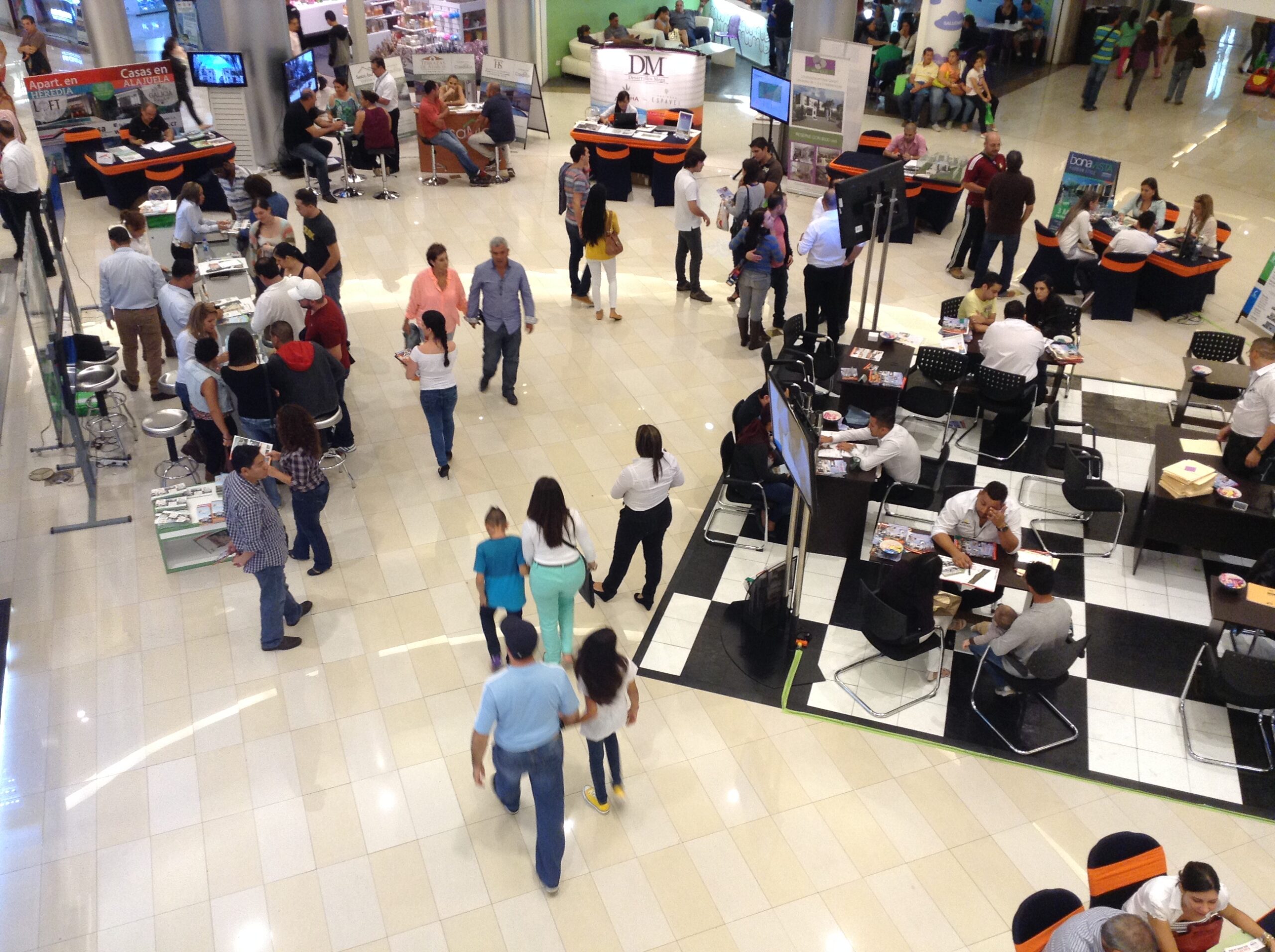 Feria de Vivienda CR Casas en Multiplaza Curridabat