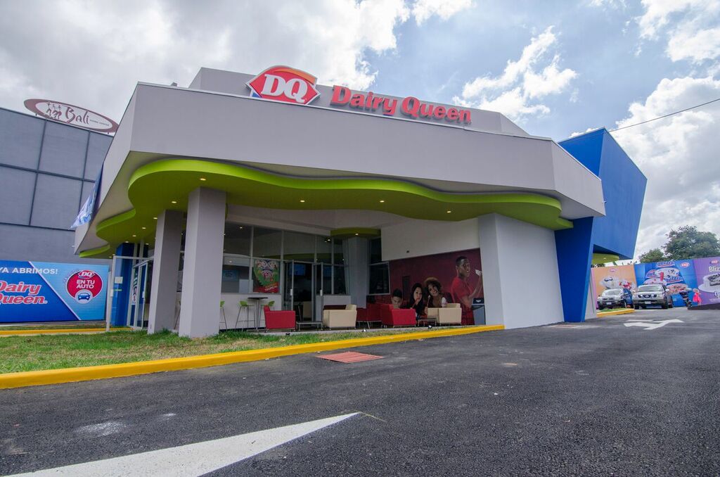 Franquicia Dairy Queen abre su restaurante más grande en Costa Rica