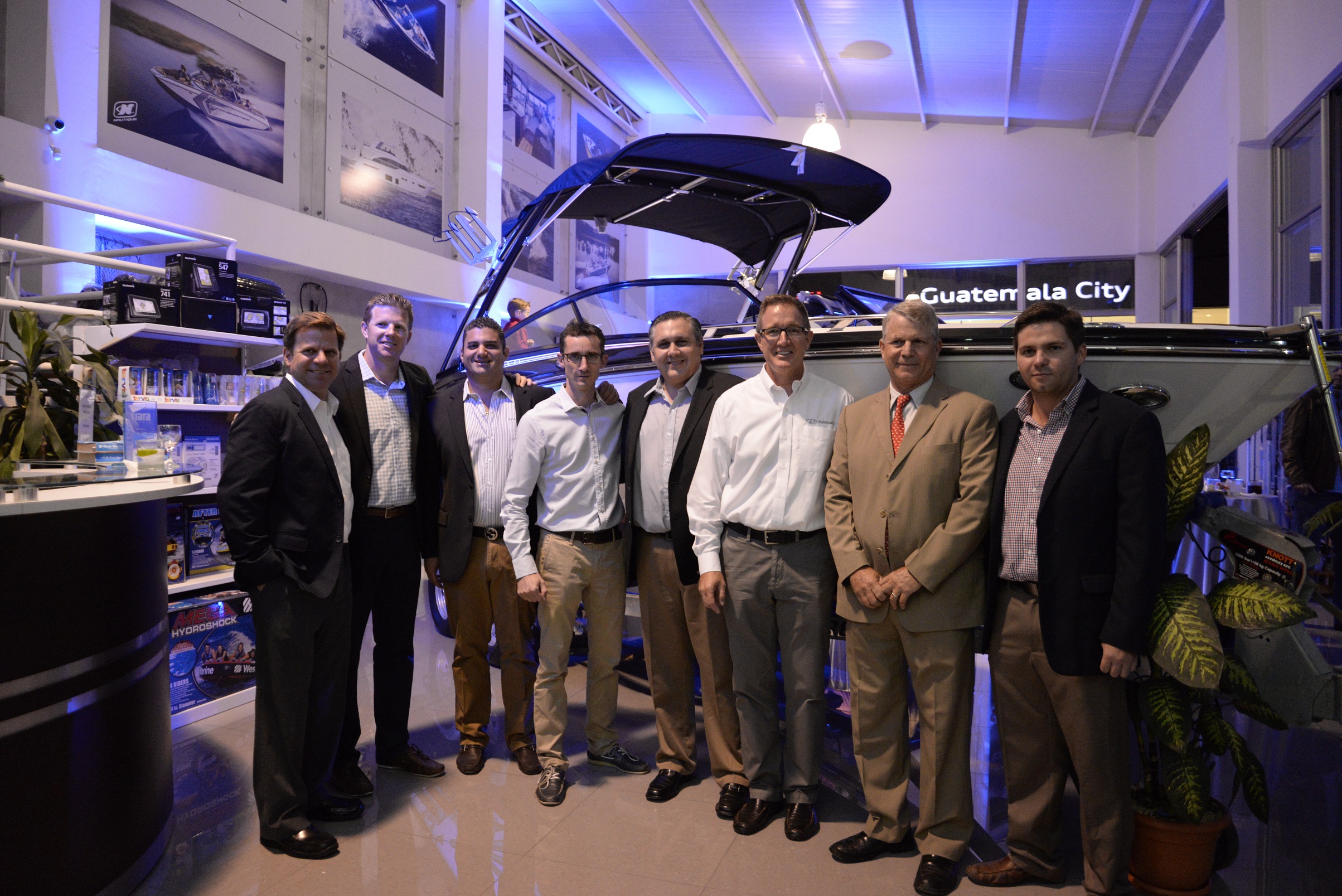 Maspor Marine inauguró sala de ventas en calle 20 de la zona 10