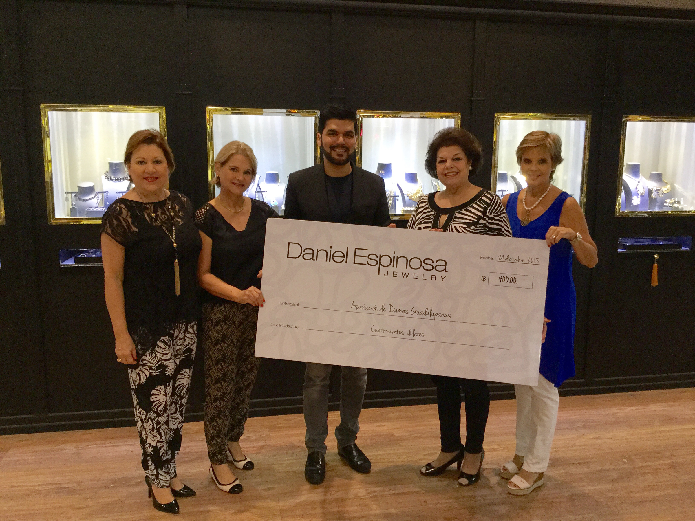 Daniel Espinosa se solidariza con las damas guadalupanas