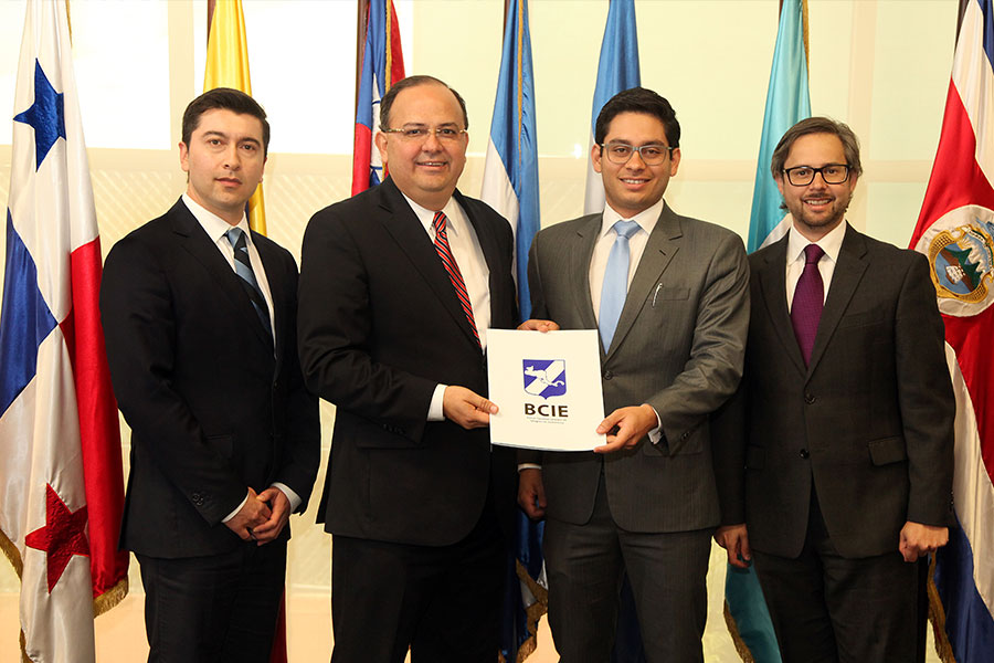 BCIE apoya a los pequeños productores de energía renovable en Guatemala