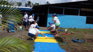 78  escuelas de distintas partes del país  recibieron mejoras en infraestructura, jardines y áreas de juego.