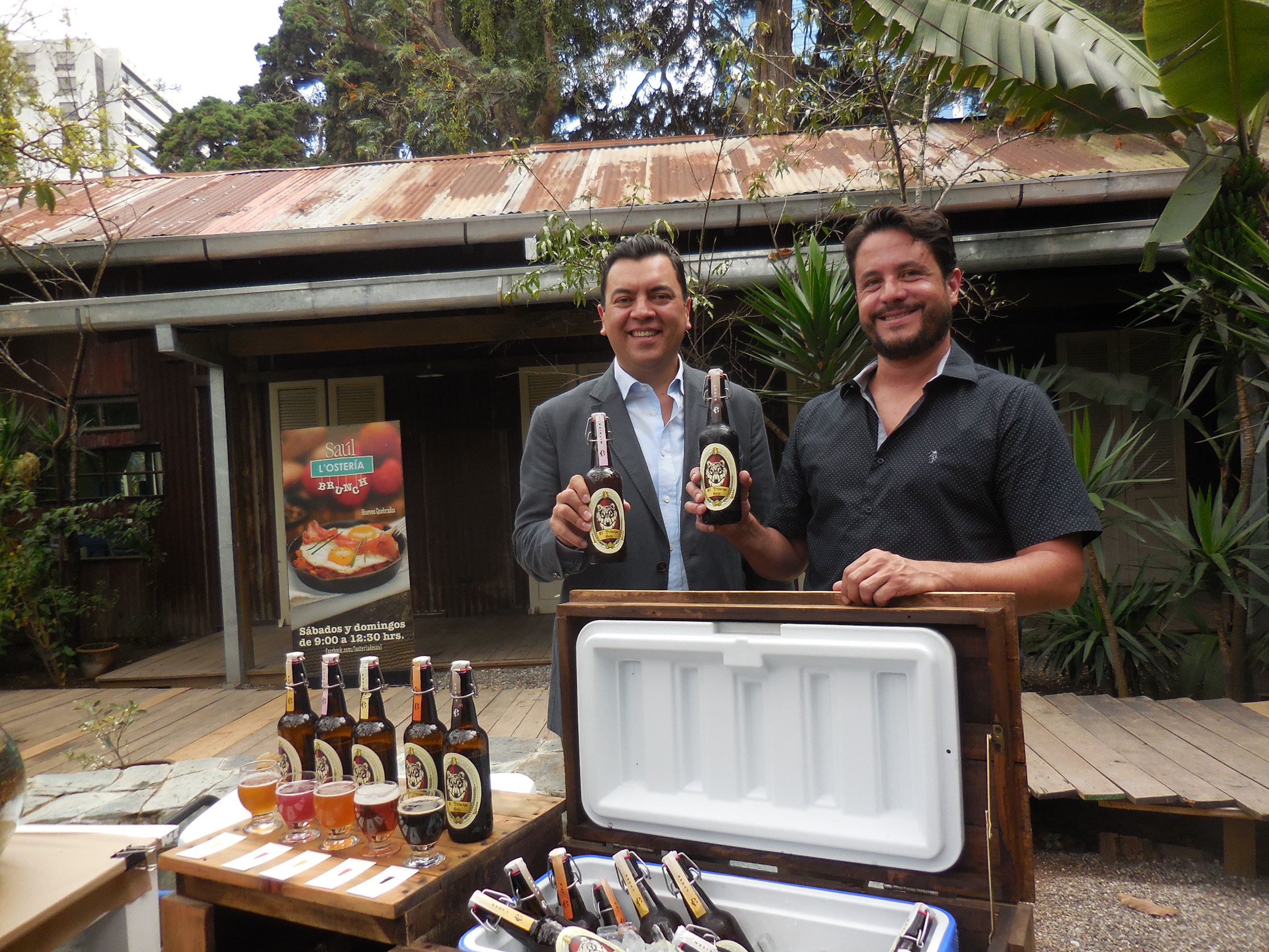 Saúl L’Ostería lanza la cerveza artesanal El Príncipe Gris