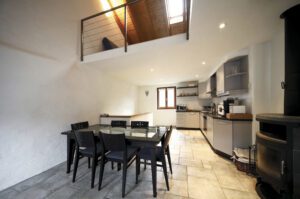 Por tratarse de construcción en altura es necesario que busque un ingeniero para que emita recomendaciones técnicas.