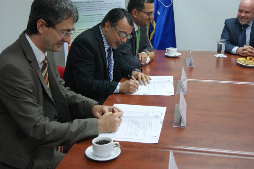 BCIE y GIZ firman acuerdo para fortalecer sectores productivos de Costa Rica