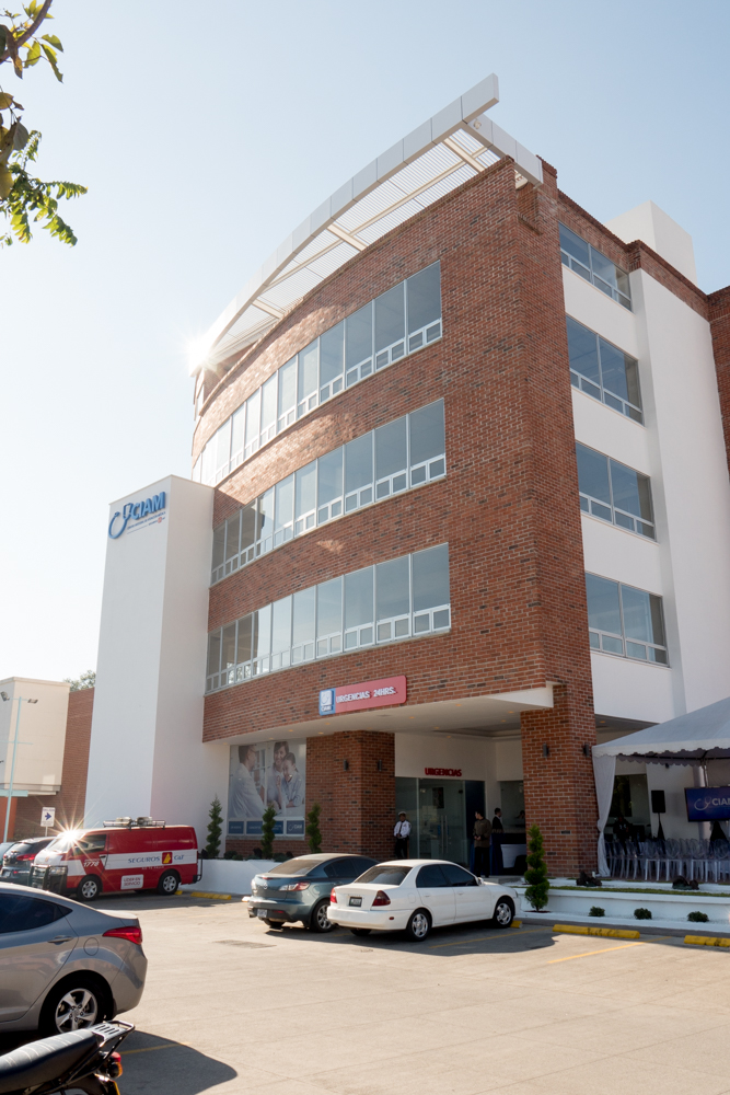 CIAM promueve un estilo de vida integral en feria de la salud