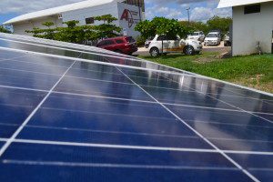 Paneles solares instalados por Sibo Energy, gracias a Créditos Verdes,  permitieron un ahorro de 99% en primer mes en la factura eléctrica de Ad Astra.