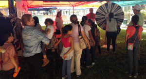 La actividad sirvió para que los padres de familia le abrieran una cuenta de ahorro a sus hijos.