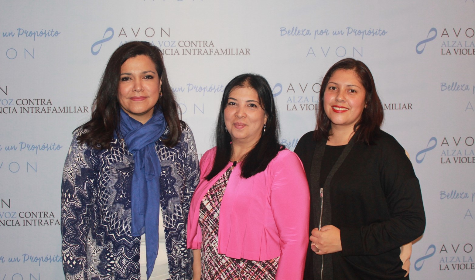 Avon presenta el programa “Alza la Voz Contra la Violencia Intrafamiliar” 2016