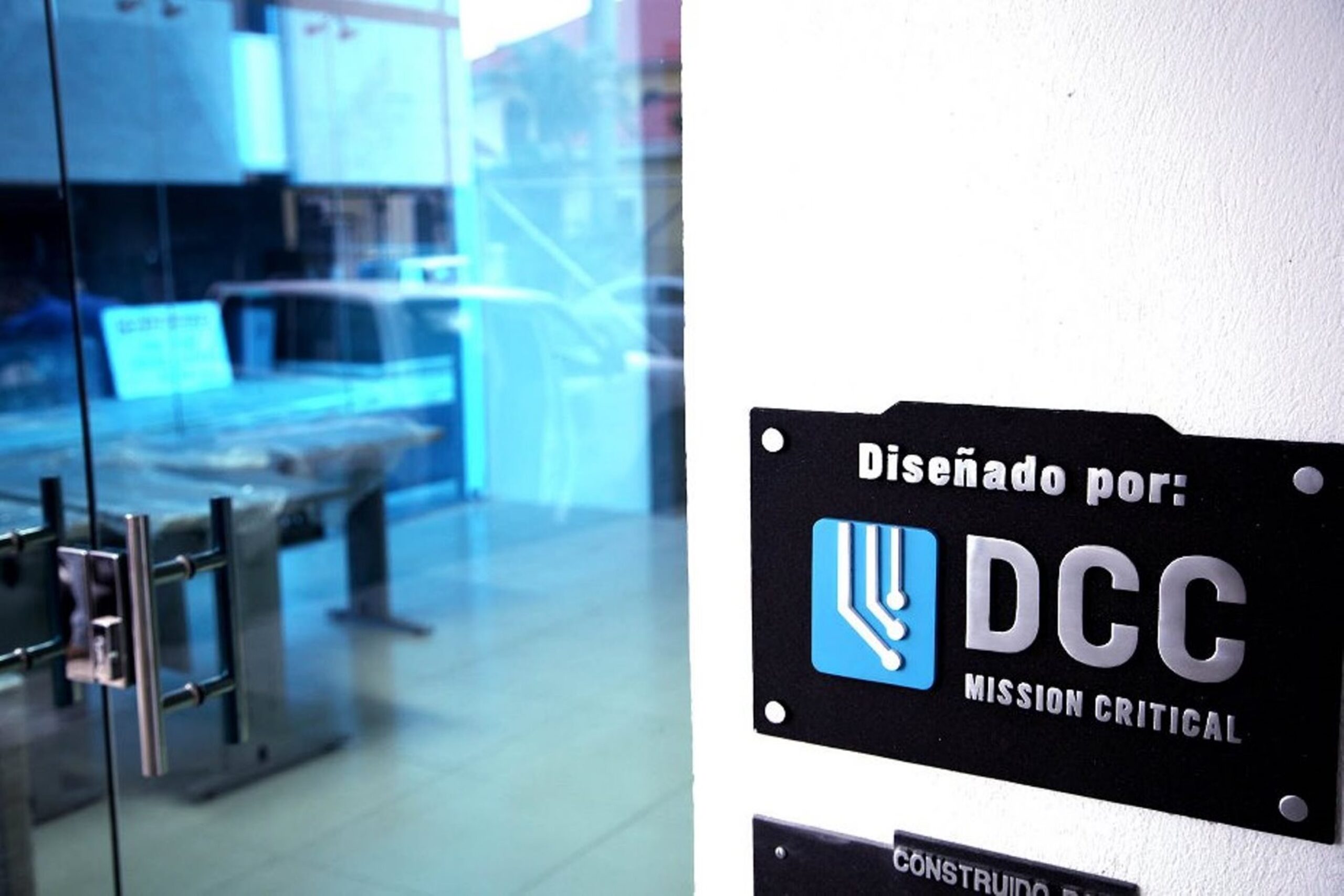 Costarricenses impulsan desarrollo de Mega Data Centers Verdes en Suramérica