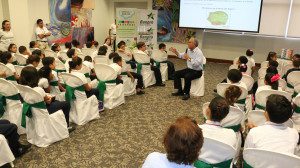 Los colegiales también conocieron el funcionamiento de la sucursal bancaria. 