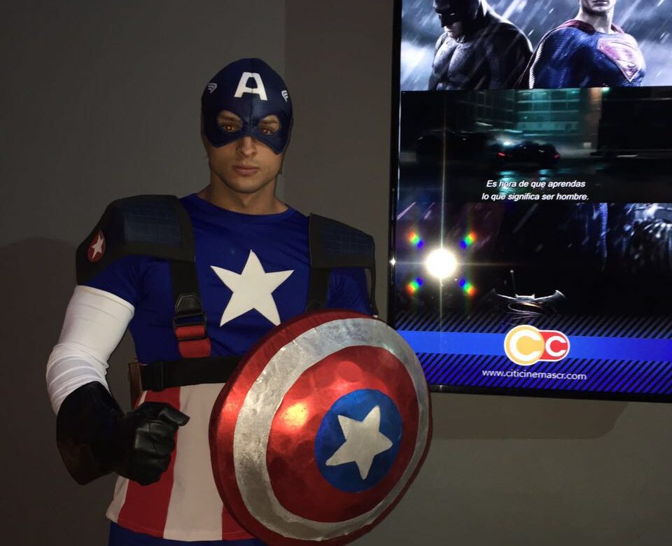 ¡Plaza Real Cariari lo espera con un show de risas y superhéroes!