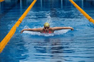 Verónica Quesada García, nadadora de 18 años de Desamparados.