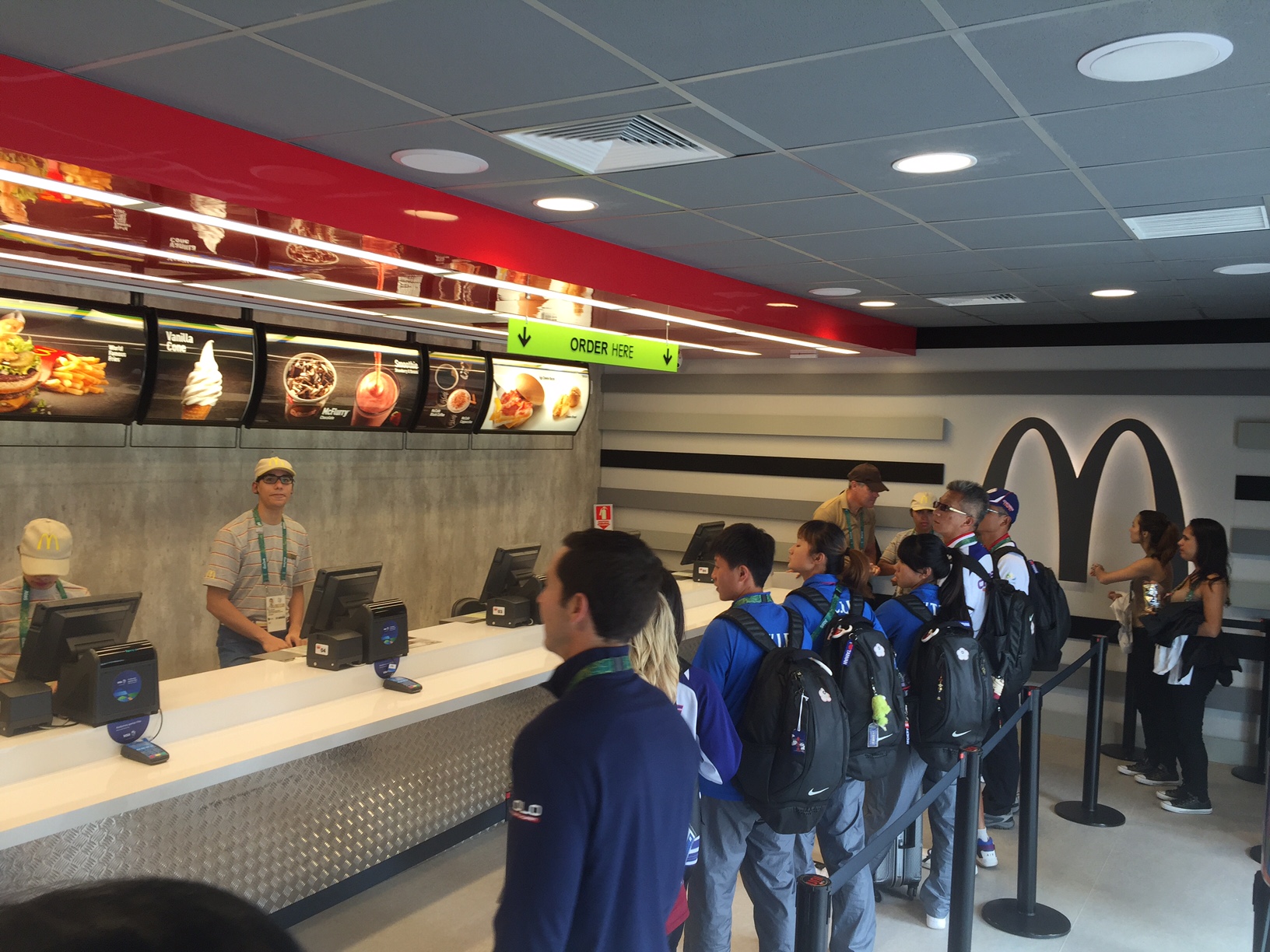 McDonald’s abrió restaurante en la  Villa Olímpica en Río de Janeiro