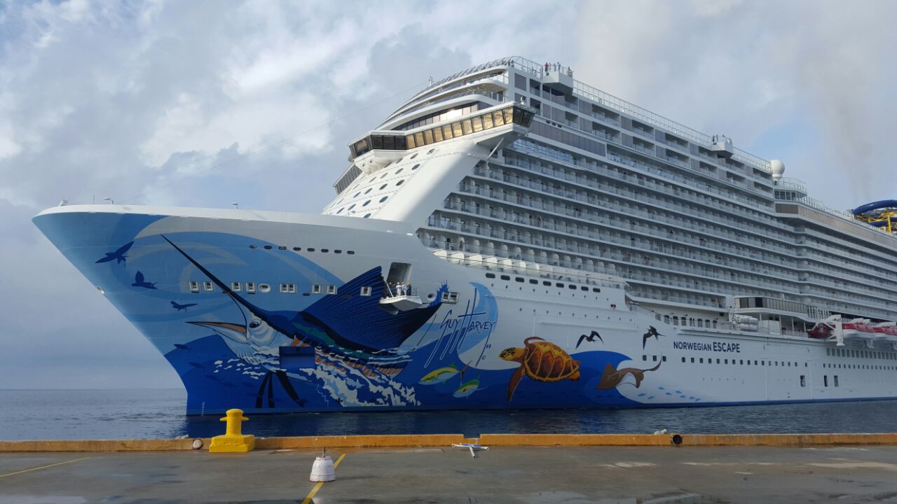 Por primera vez en Roatán llega el crucero Norwegian-Escape