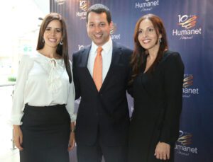 Kery Sabate, gerente de Gestión Comercial; Néstor Sánchez, gerente general de Área de Aggreko, y Sonia D’Suze, directora ejecutiva de Humanet.