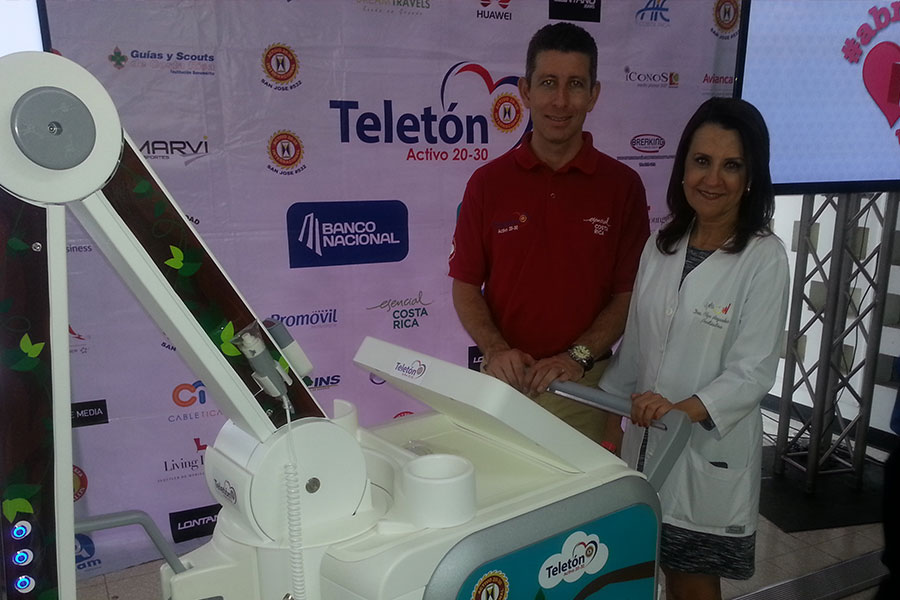 Teletón entrega equipos a Hospital Nacional de Niños
