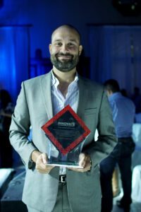 Marcos Lacayo Bosche, de Nicaragua, fue elegido como el mejor emprendedor por su proyecto Estación Vital.