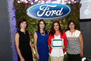 Andrea Urioste, directora de proyectos e investigación de ANCON,  Vivian Dávila, gerente de comunicación de Ford para Centroamérica y el Caribe, Lilliana María Piedra Castro, representante de FUNDAUNA y Rosa Salazar, presidenta del Comité de Sostenibilidad de PANAMCHAM.