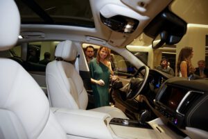 El modelo Levante es con el que Veinsa Motors pretende abrir el mercado de Maserati en Costa Rica. Foto: Juan Calivá.