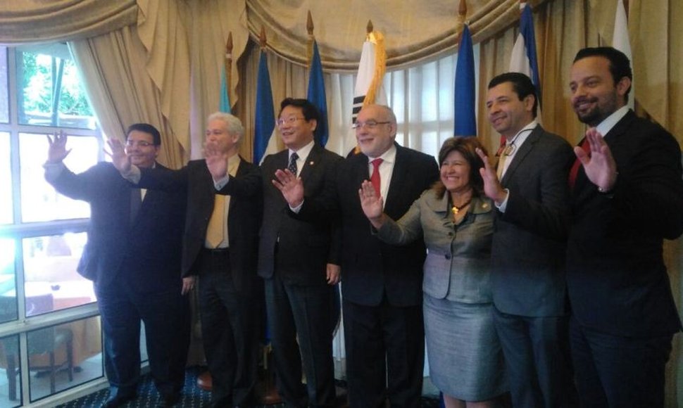 Centroamérica termina negociaciones del TLC con Corea del Sur