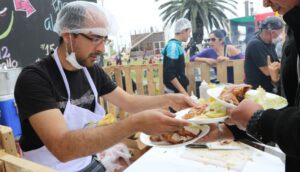 En total se espera recibir unas 10.000 personas durante este día.