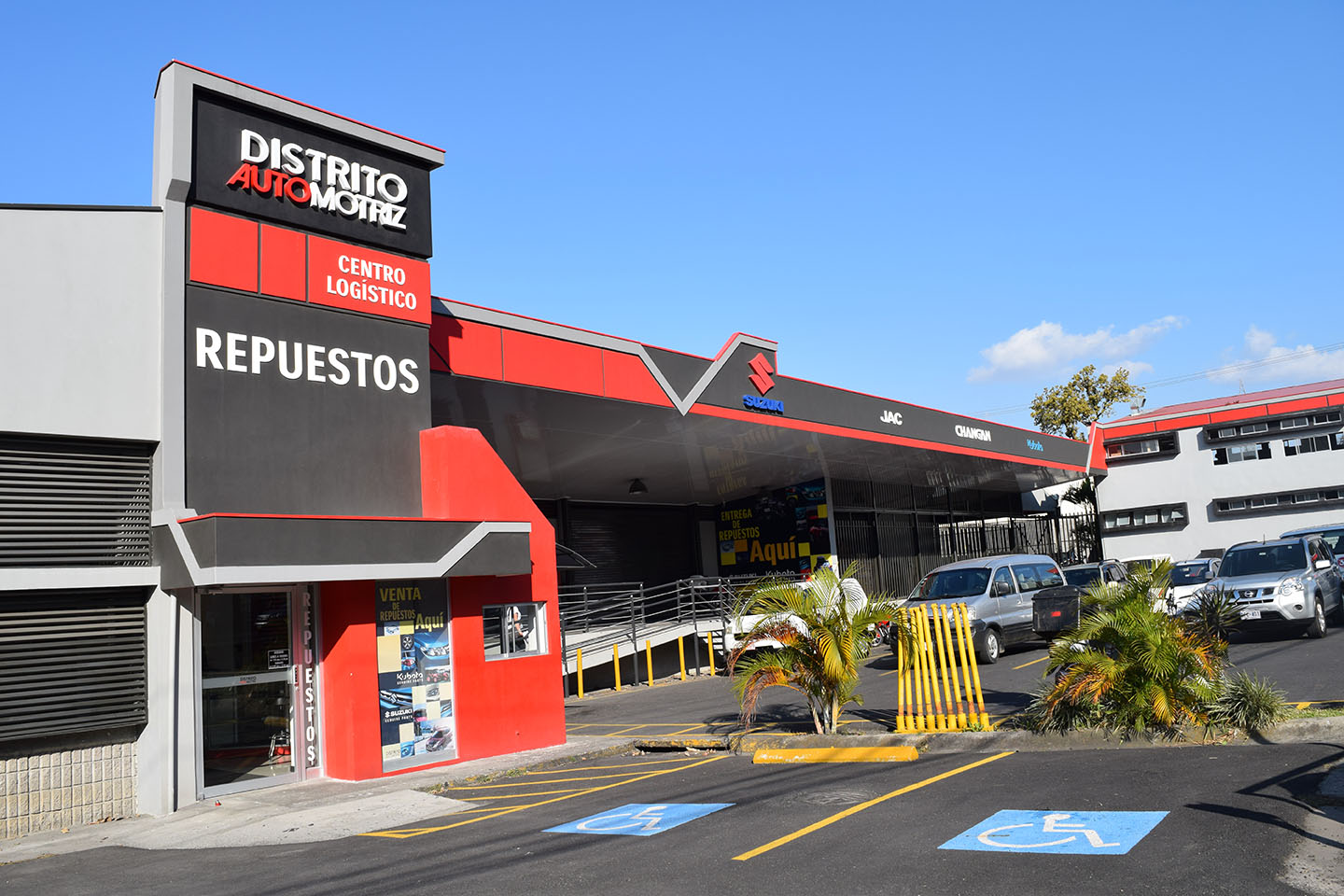 Distrito Automotriz crece con nuevos talleres y sedes