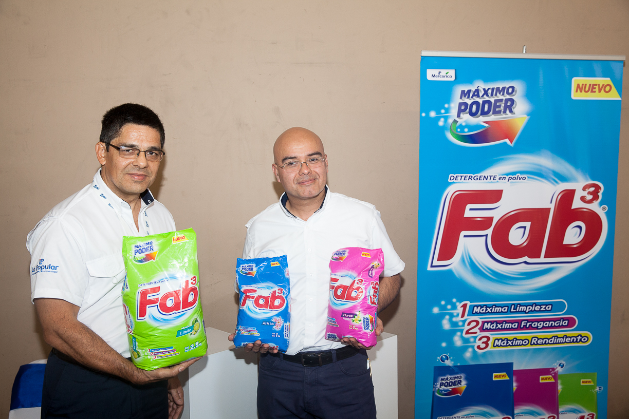 Detergente Fab 3, máximo poder y desempeño