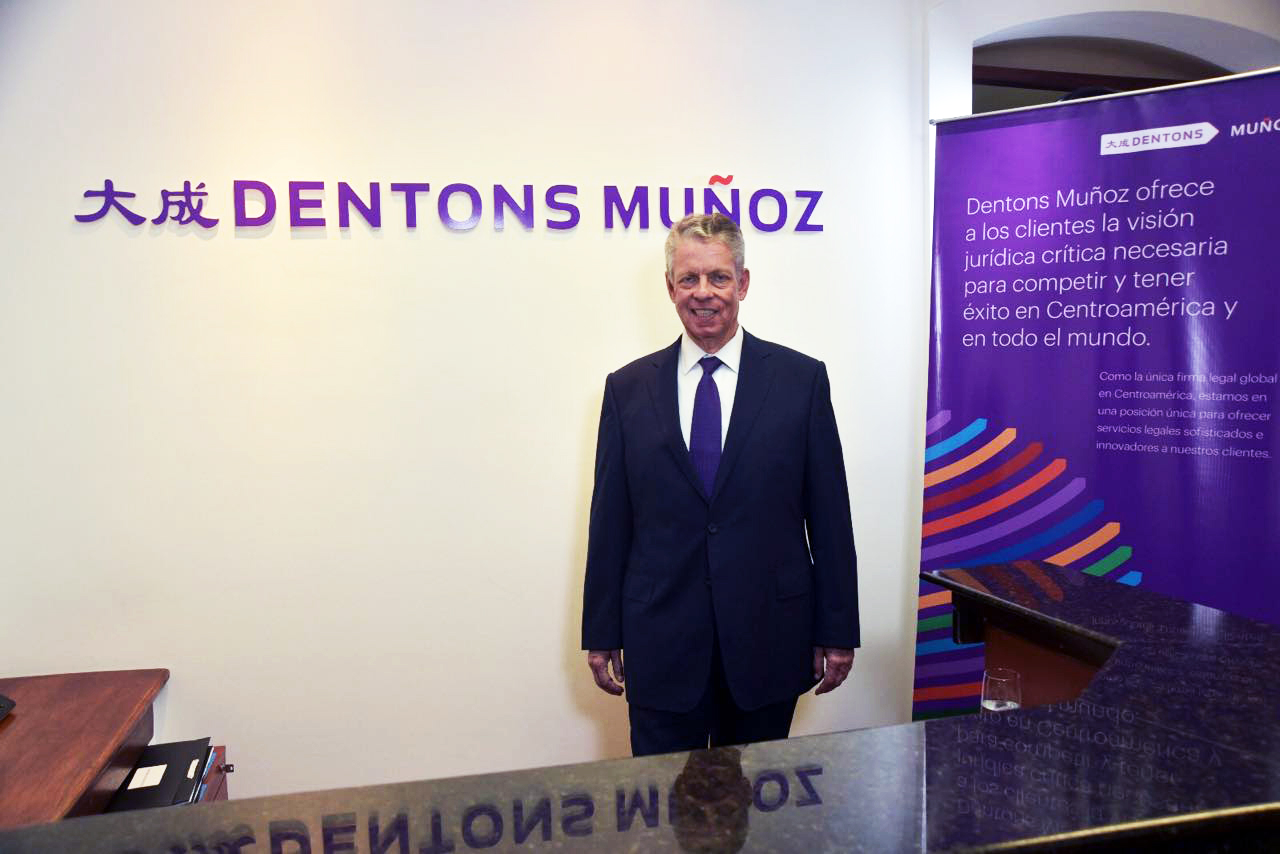 Dentons expande su presencia mundial a Centroamérica