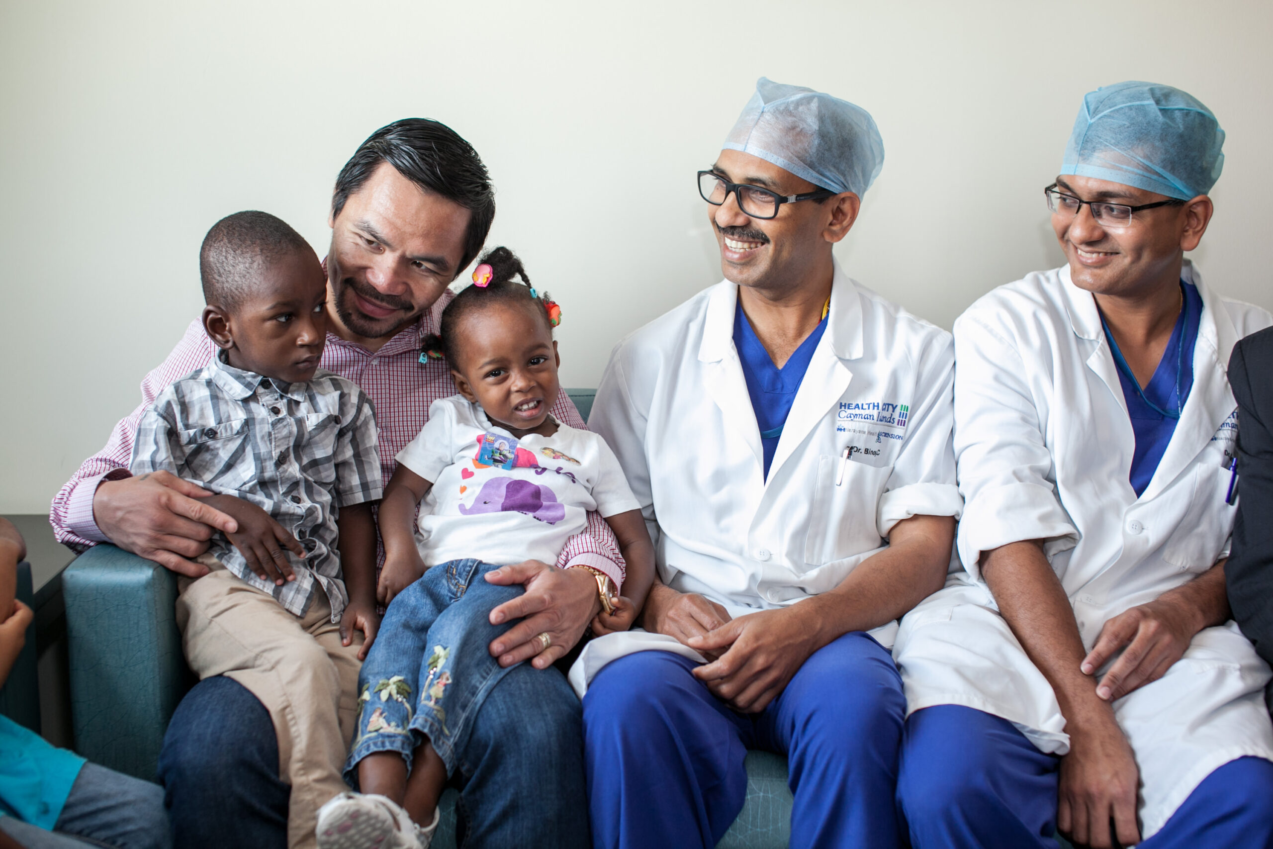 Manny Pacquiao forma alianza con Hospital del Caribe para ayudar a niños